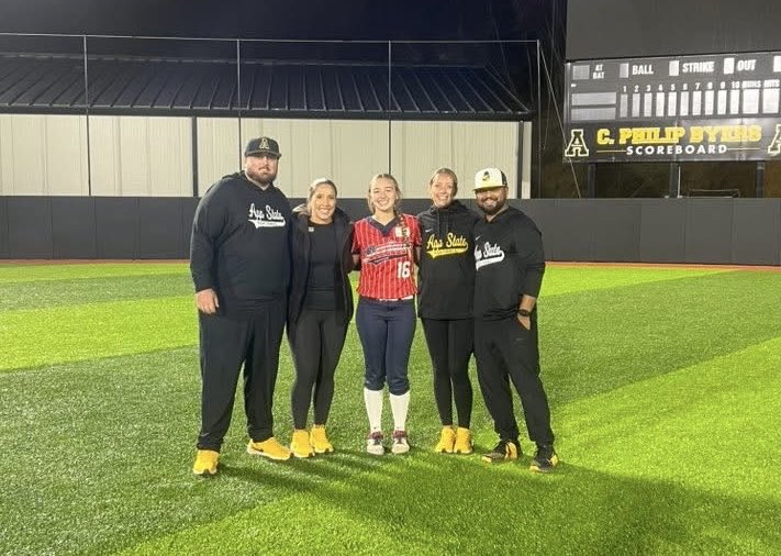 Freedom Fastpitch X tweet media