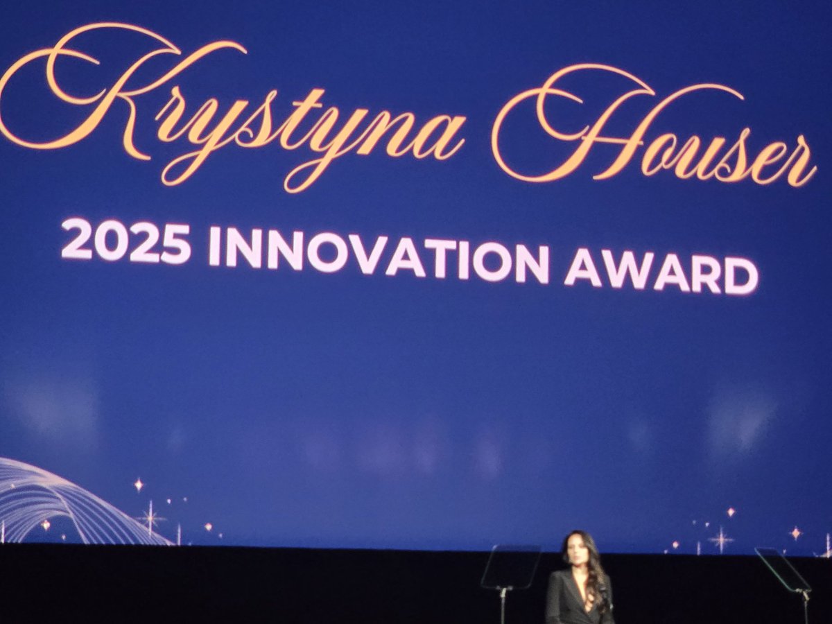 So proud of Krystyna Houser for receiving the 2025 <a href="/CrohnsColitisFn/">Crohn's & Colitis Foundation</a> Innovation award for <a href="/mbiotaelemental/">mBIOTA Elemental</a> 
A well-deserved recognition of her incredible vision and dedication to improving patient lives.