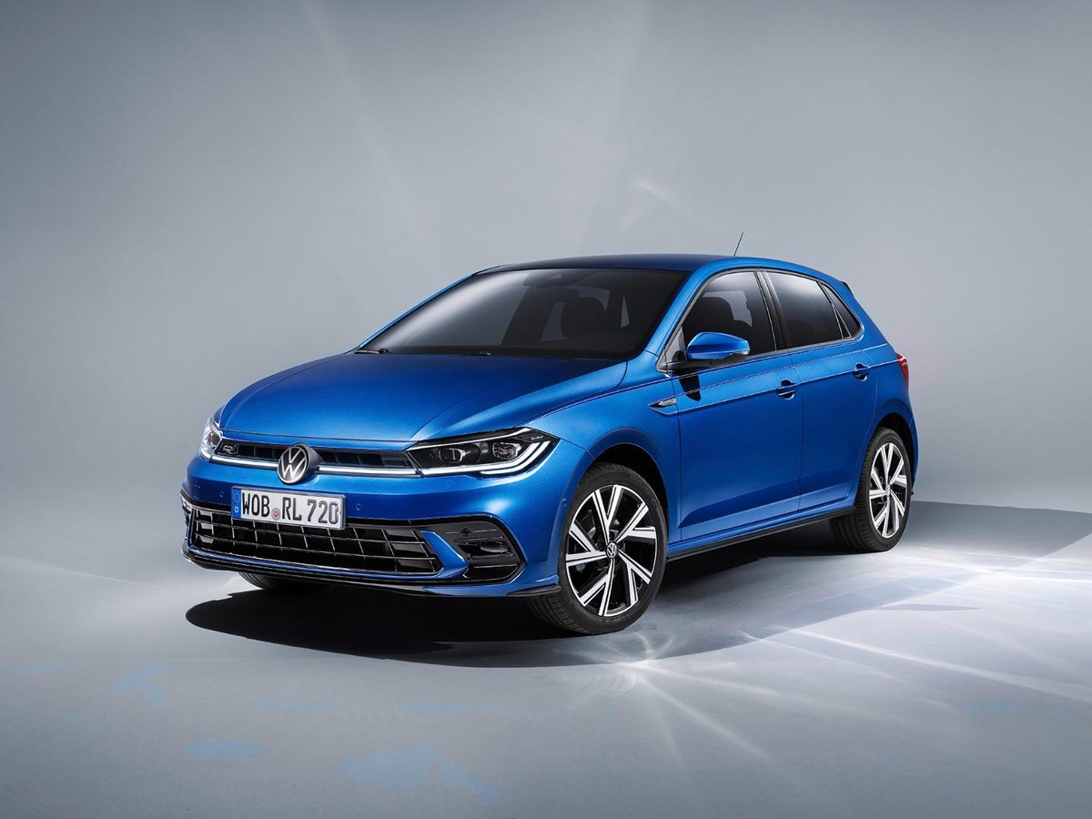 AutoTraderSA's tweet image. Looking for a hatchback that won’t break the bank? The #Polo, Polo Vivo, and Suzuki #Swift are SA’s best-sellers for a reason, but which is best? bit.ly/VWPolovsPoloVi…