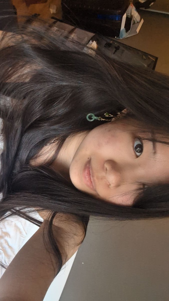 avvmlet's tweet photo. sorry im vain https://t.co/8B5kmaPT5a