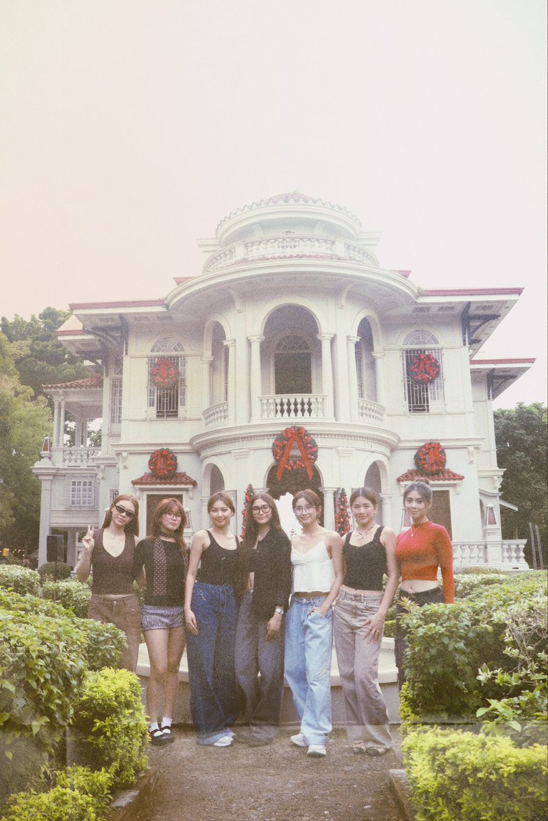 fieldtrip ng tita ko at mga kaibigan niya sa iloilo noong 2001