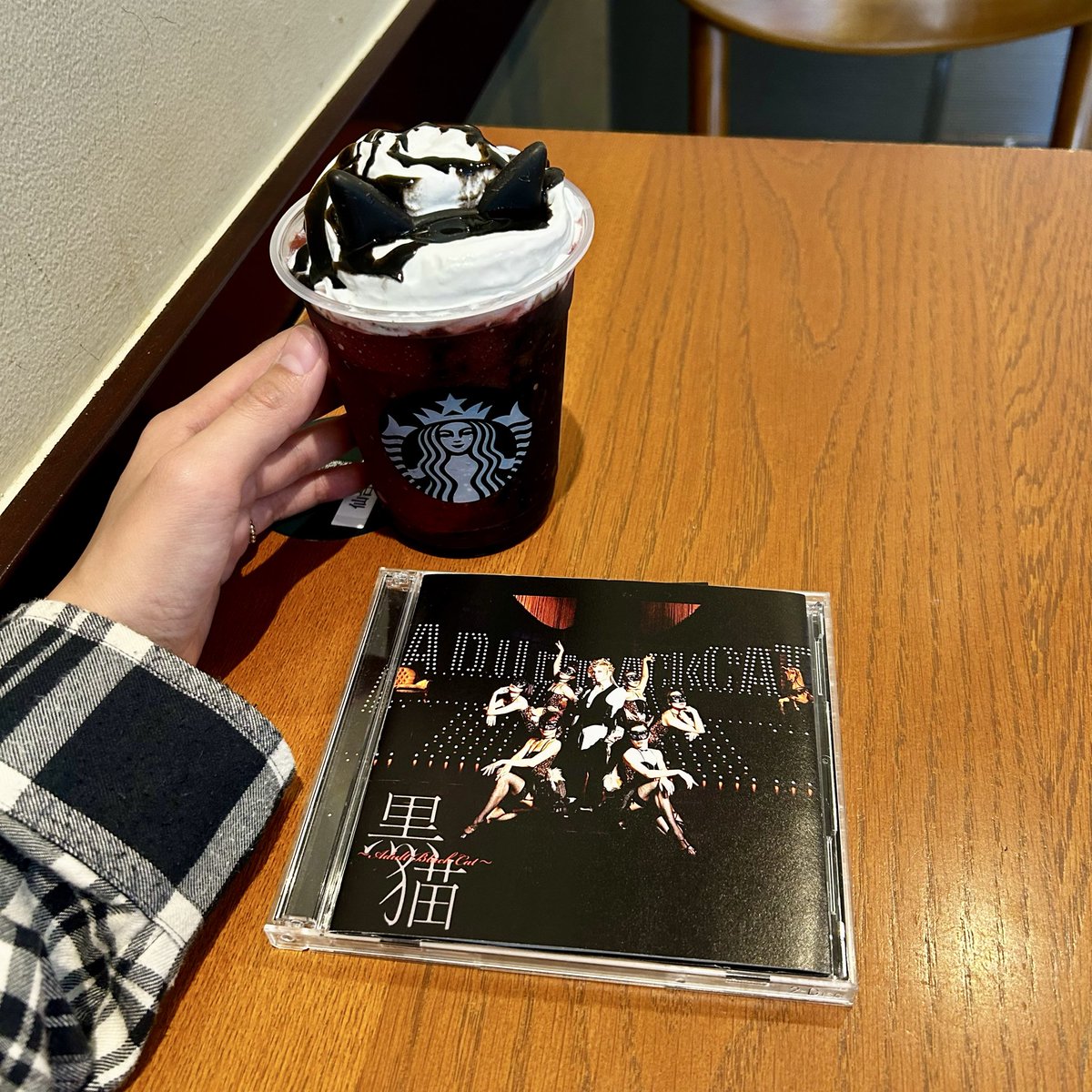 ◉STARBUCKS　COFFEECAFE➕コーヒーショップ女性店員セット ◉STARBUCKS COFFEECAFE➕コーヒーショップ女性店員セット We