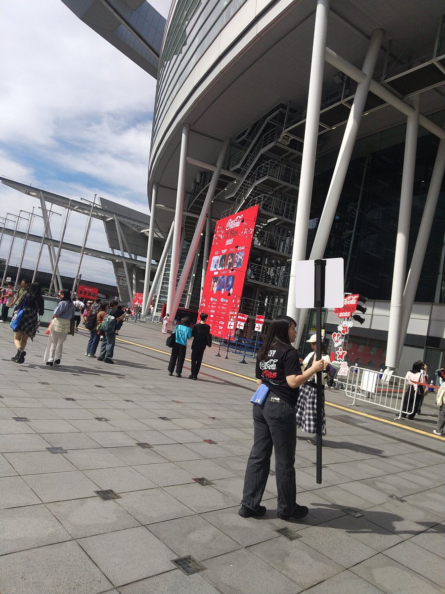 59REDrsk's tweet image. 初のアリーナ！！！にこちぁに会えるのﾖ😽🩷🩷🩷🩷
#CocaColaXFes2025  #平成フラミンゴ  #平成フラミンゴにこ @___nicoichi___