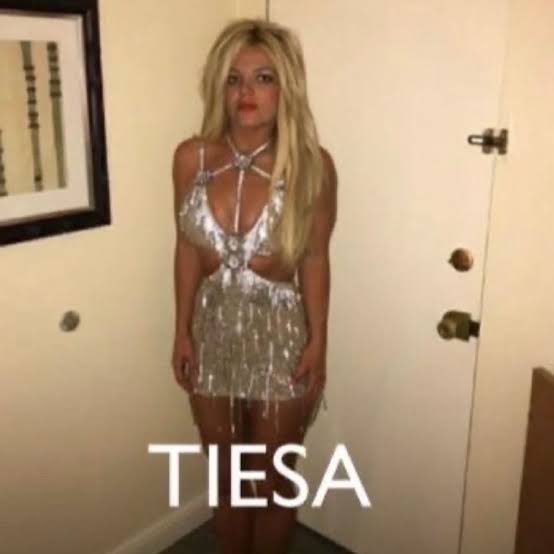 alanisdpriveros's tweet image. Asi JAJAJJAJAJ