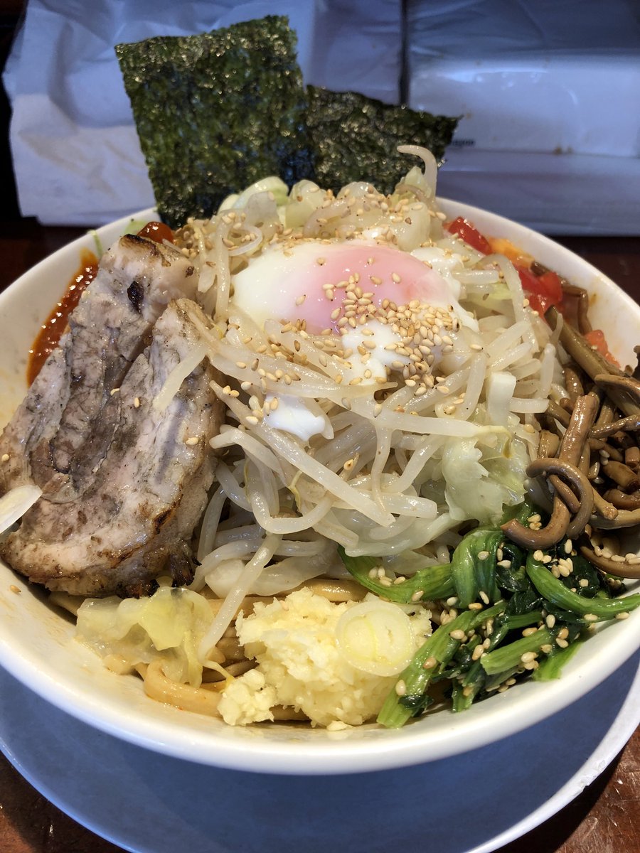 #豚ノヴァ
#豚NOVA

[周年限定]
渾身のビビン麺

2周年おめでとう御座います‼️
今後の御発展、祈願‼️