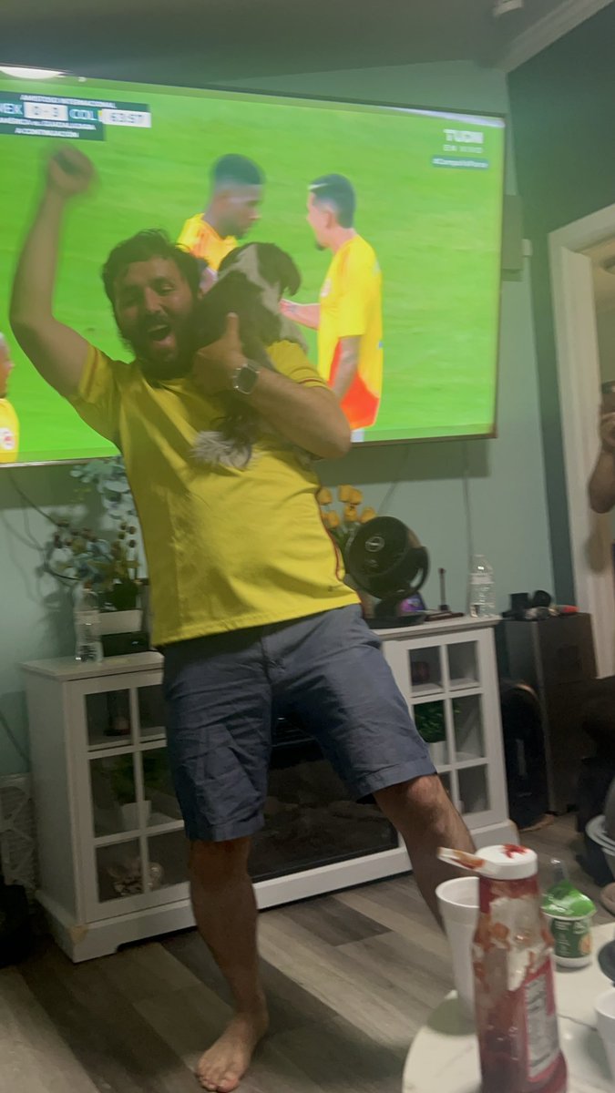 Adril3oe's tweet image. #tudn #CompaVsParce