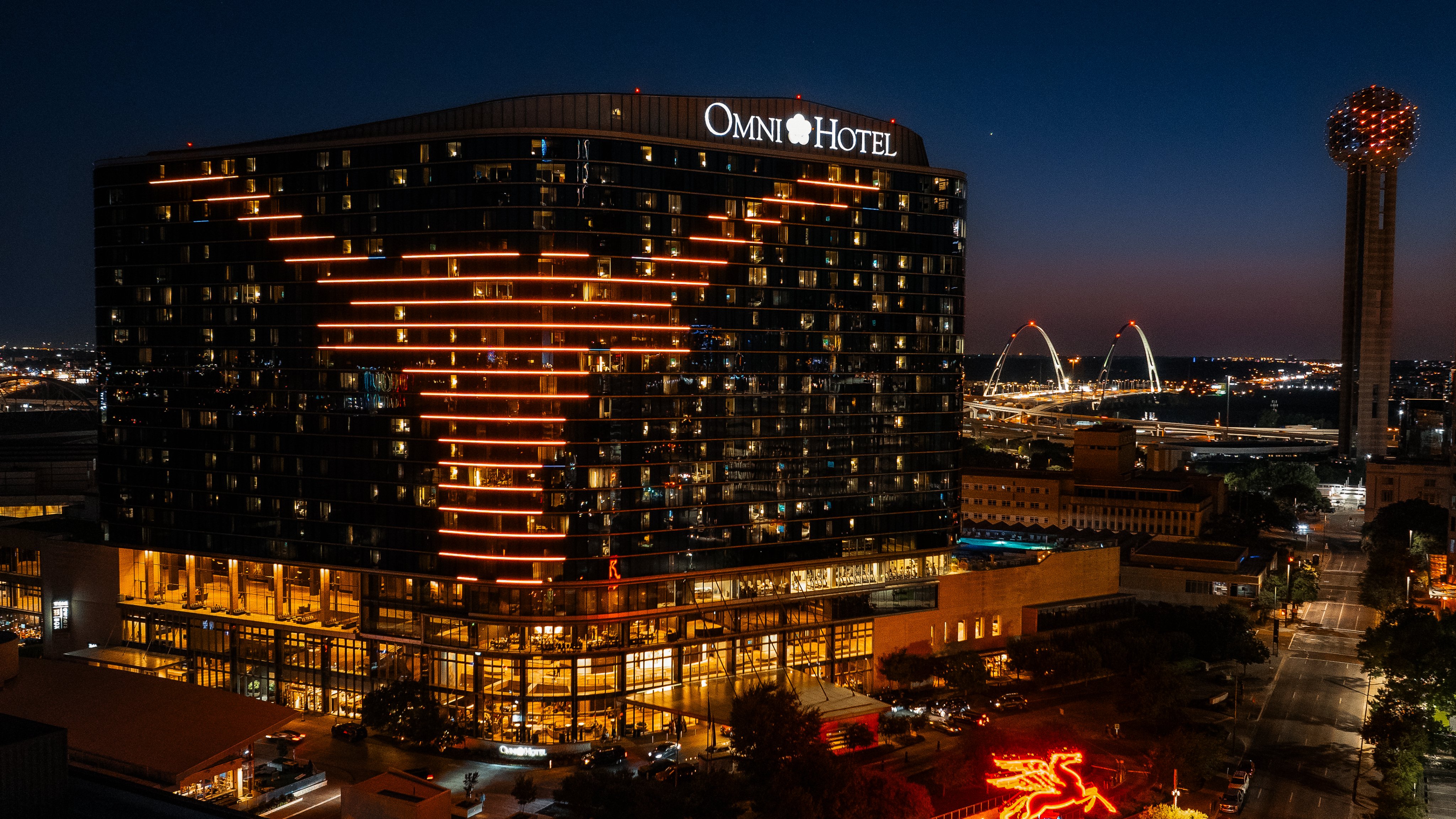 G3Bx-8lXUAAguwy?format=jpg&name=4096x409