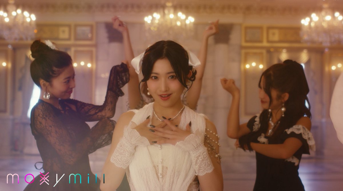 「𝚂𝚞𝚐𝚊𝚛×𝙱𝚒𝚝𝚝𝚎𝚛」
Dance Performance MV

本日18:00よりプレミア公開✨

moxymill Official Youtube
🔗 youtu.be/6DfrgZe6ZsY

#moxymill #モクシーマイル #モクシー
#SugarBitter #シュガビタ