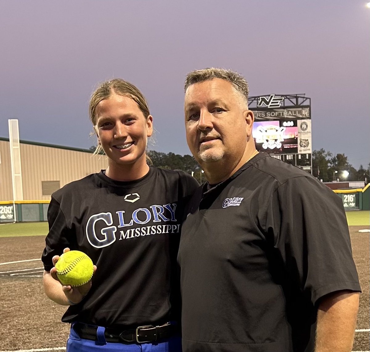 2025 Northeast MS Play Day-Booneville, MS-Mississippi Glory Premier 18-Lewis-Alley Henderson hits a 💣! Congrats Alley! ⁦<a href="/ExtraInningSB/">EXTRA INNING SOFTBALL</a>⁩ ⁦<a href="/DCEliteSoftball/">DC Elite Softball</a>⁩ ⁦<a href="/nemccsoftball/">NEMCCSOFTBALL</a>⁩