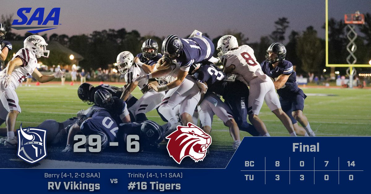 BerryVikings's tweet image. Andrew Hunter punches in two more touchdowns as @BerryFootball stifles No. 16 Trinity in a huge upset win. berryvikings.com/news/2025/10/1… #d3fb #WeAllRow #BattleBerry