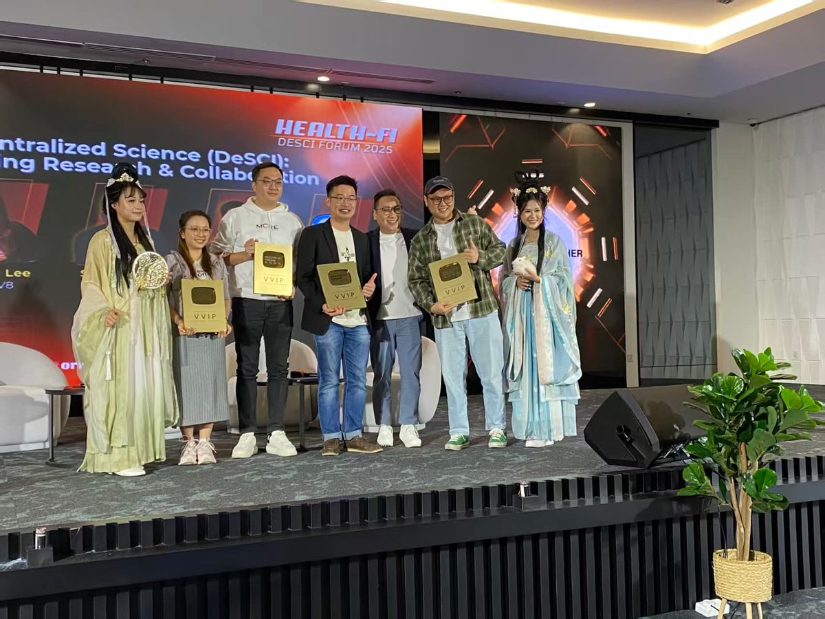 MORE Web3 Community tweet media