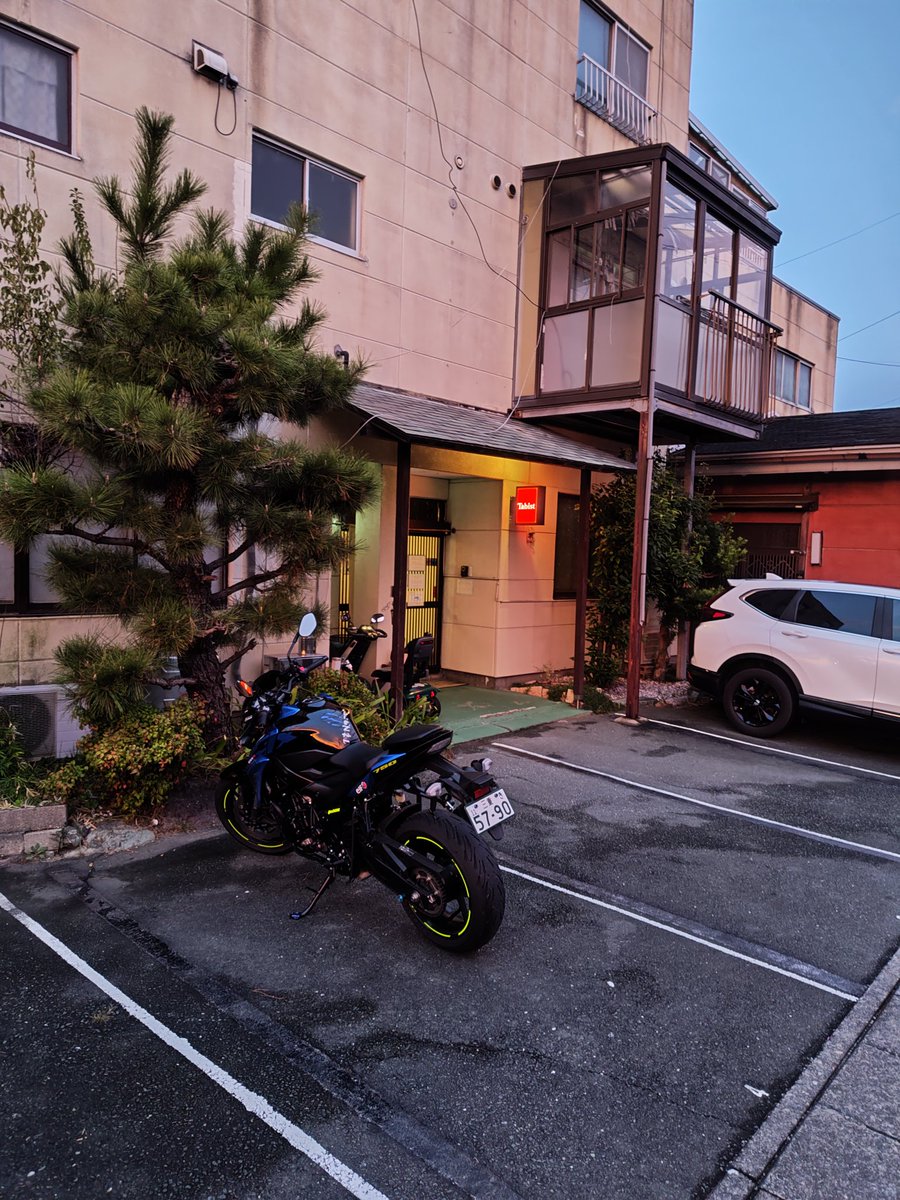 exit0811's tweet image. お宿着🏍️
ちょっとメシ食いに出かけます🚋