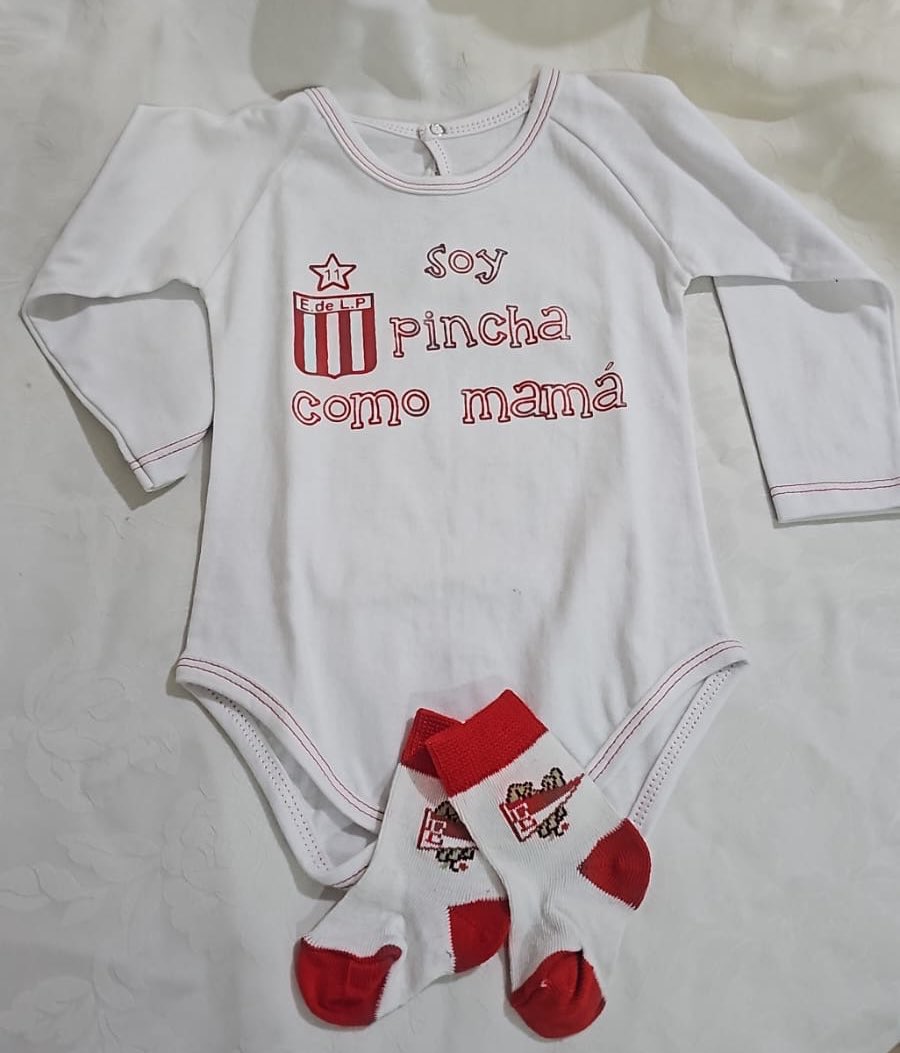 Mi hij@ Italian@ pero del Pincha como su madre 😍