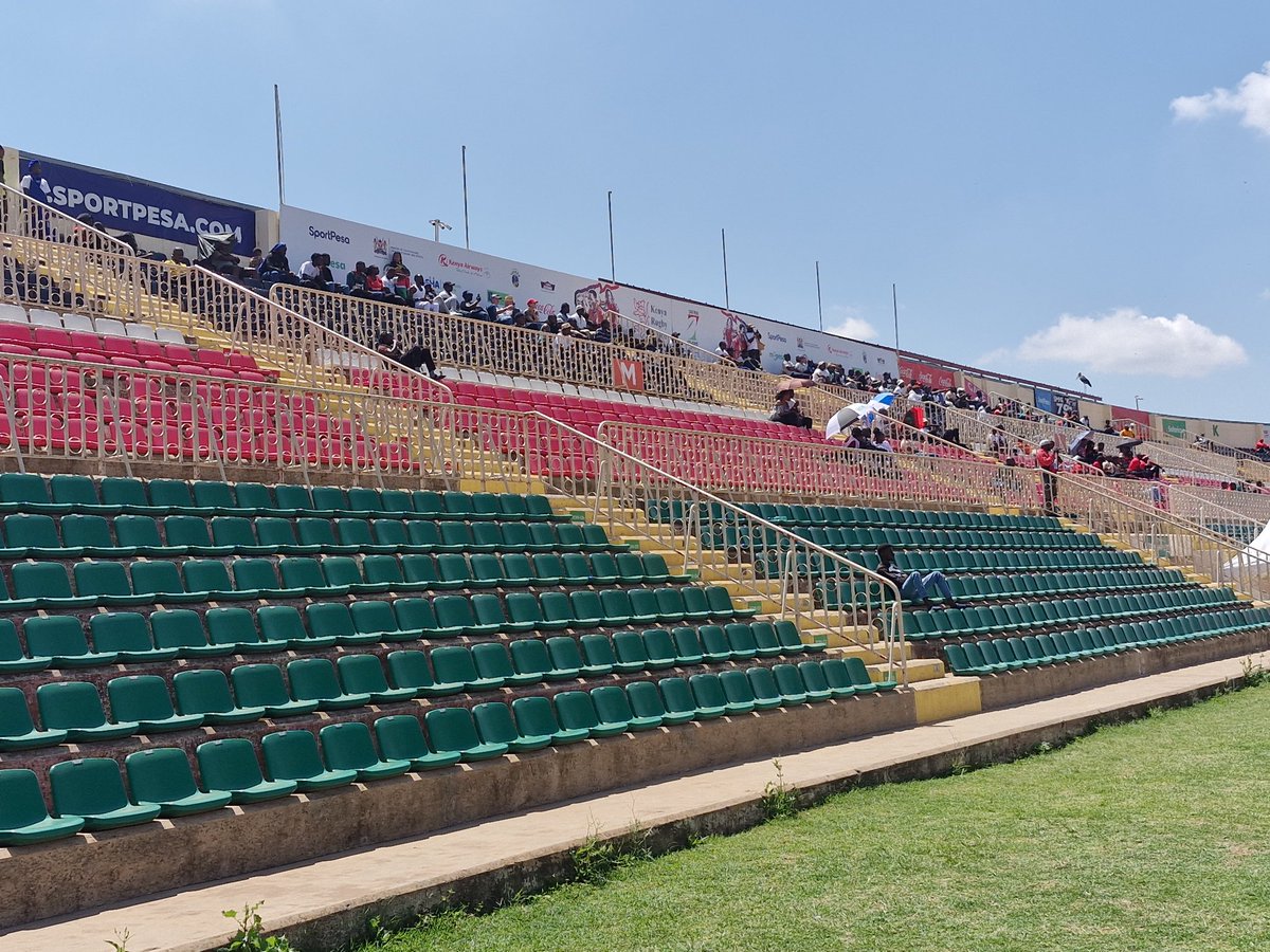 SafaricomPLC's tweet image. The wait is over! Finals Day is here
Shujaas and Lionesses have fought their way to the last whistle, and today, we stand behind them louder than ever. Let’s bring the noise, the colour, and the belief to the Safari 7s finals.

#MPESABehindEveryMoment