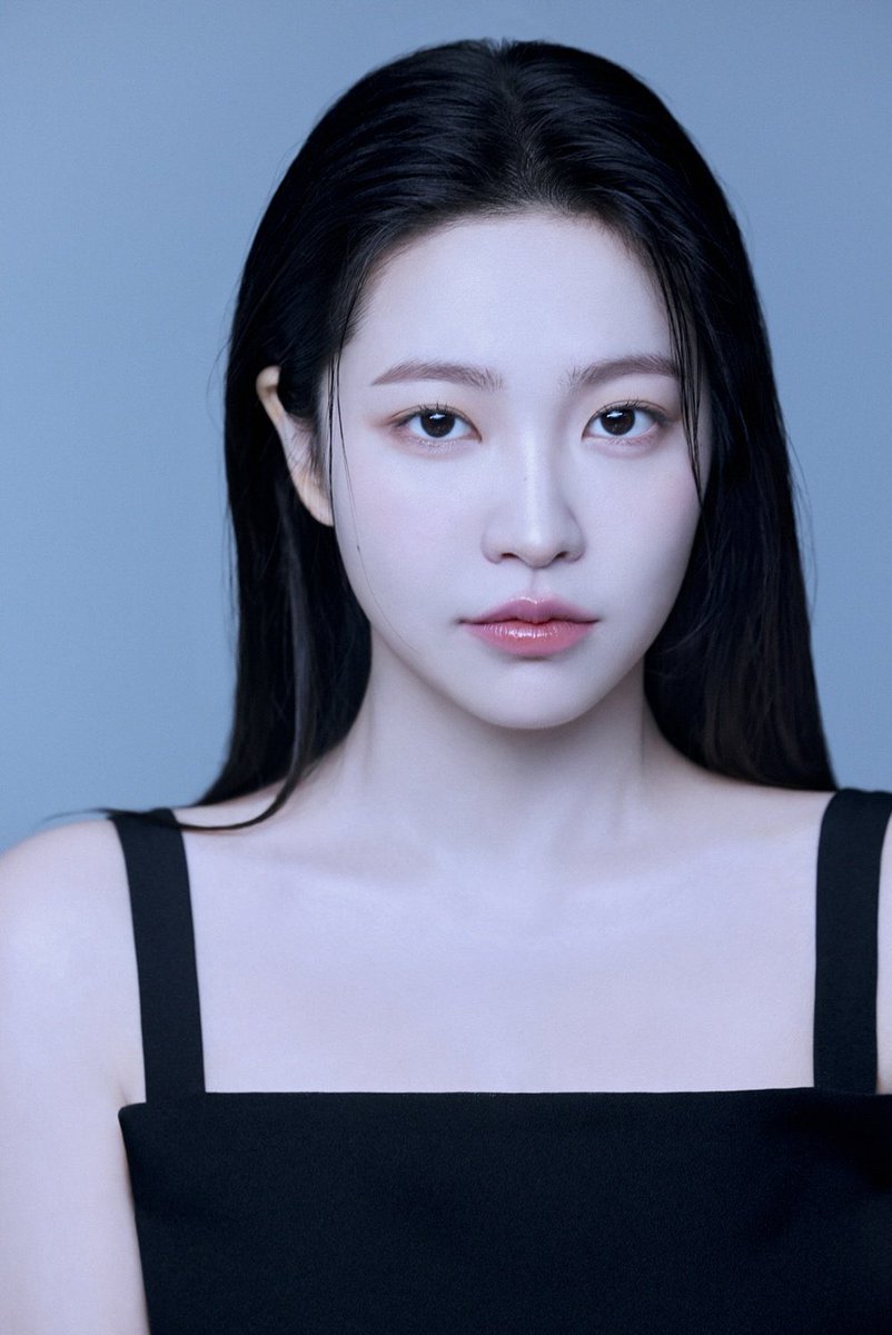 yerizmese's tweet photo. < ❗️> 251010 NAVER Blog | KIM YERIM is ‘confirmed’ to lead Webtoon-based youth drama <아주르 스프링 Azure Spring>, alongside KANG SANGJUN. 🤿🫧 https://t.co/4nGCFju34I