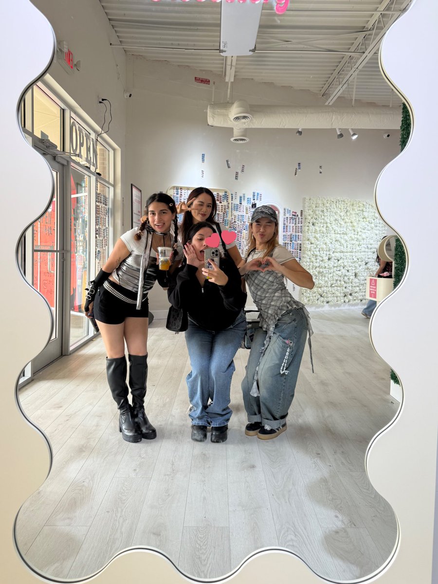 kswbyol's tweet photo. stupid brain was turned off to jump my butt off with piwon ── ⭑.ᐟ 

1009 #P1Harmony #피원하모니 #P1H #P1ustage_H #MOST_WANTED https://t.co/aqbEGi0daI