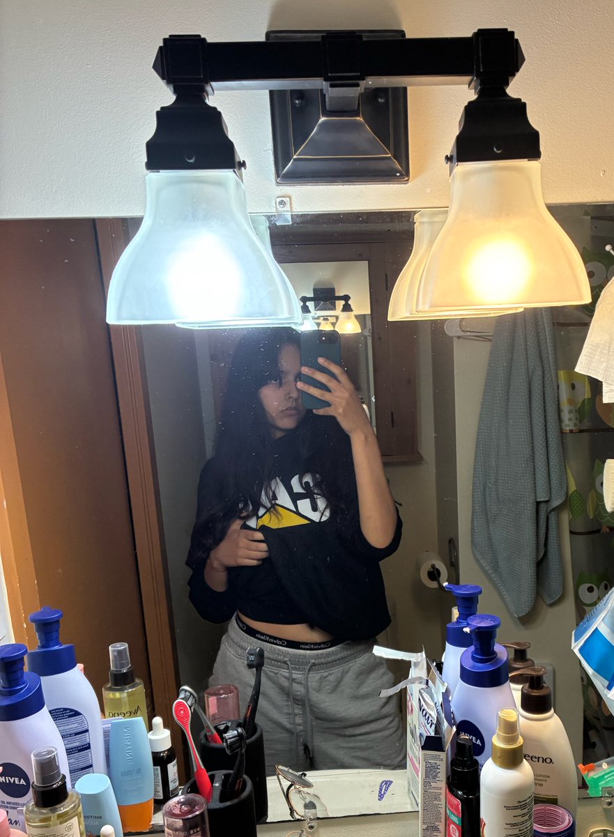 beepieces's tweet photo. Outfit offload :) https://t.co/fOxLqVEgQE