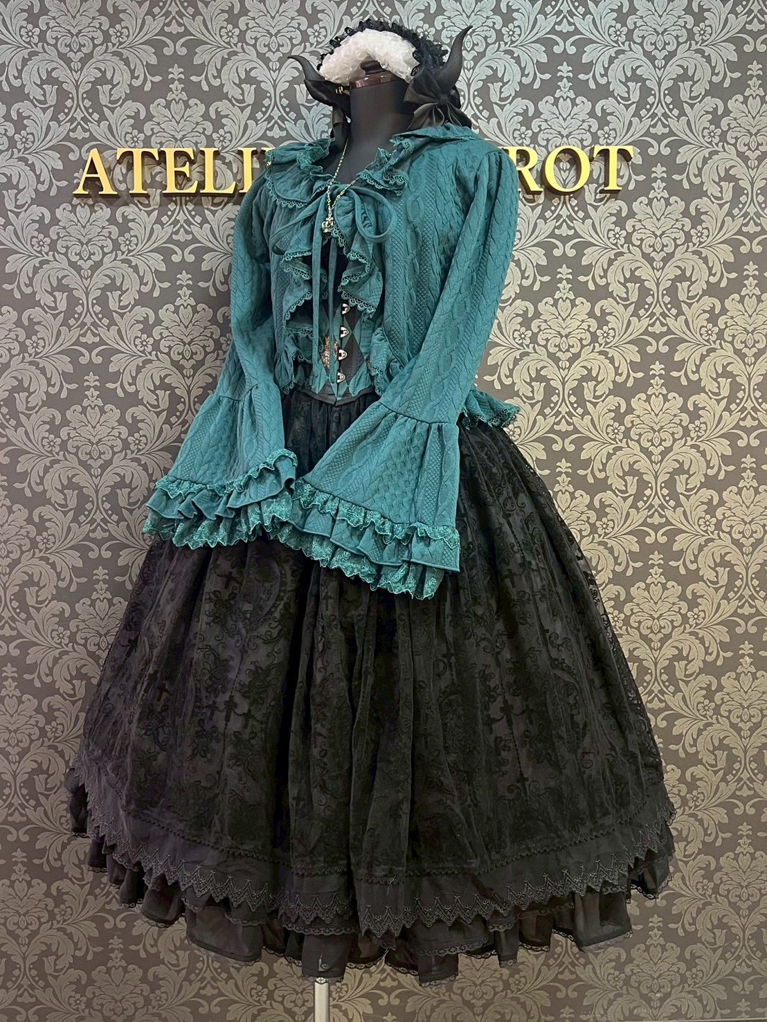 【激レア】ワンピース コースター　ラフォーレ原宿 激レア】ワンピース コースター ラフォーレ原宿 激レア】ワンピース