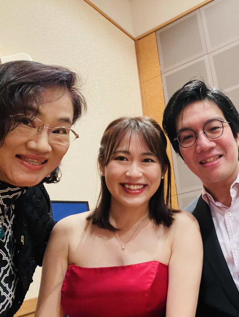 浜松の素敵なサロン、マレキアーレでの演奏会が終演しました💐
マレキアーレコンサート企画の記念すべき200回に出演させていただき光栄でした！みどりさんをはじめ、聴いてくださった皆さまどうもありがとうございました✨