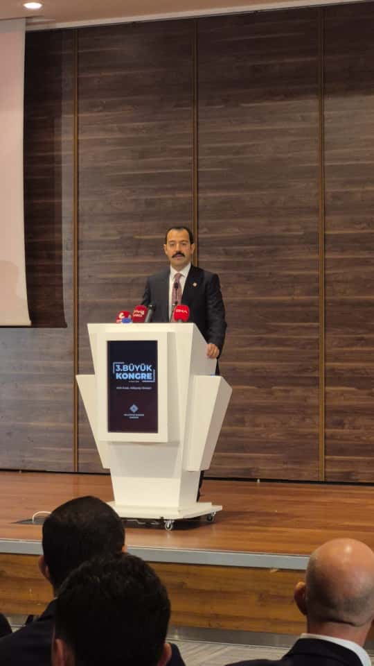 KongreDernegi's tweet photo. Milliyetçi Kongre Derneği’nin "Milliyetçi İktidar" temalı 3’üncü Büyük Kongresi Genel Başkan Aykutalp Arıcı'nın açılış konuşmasıyla başladı. 

İYİ Parti Genel Başkanı Müsavat Dervişoğlu ve Zafer Partisi Genel Başkanı Ümit Özdağ kongreye katılan isimler arasında bulunuyor.
#MilliyetçiKongre #Milliyetçi