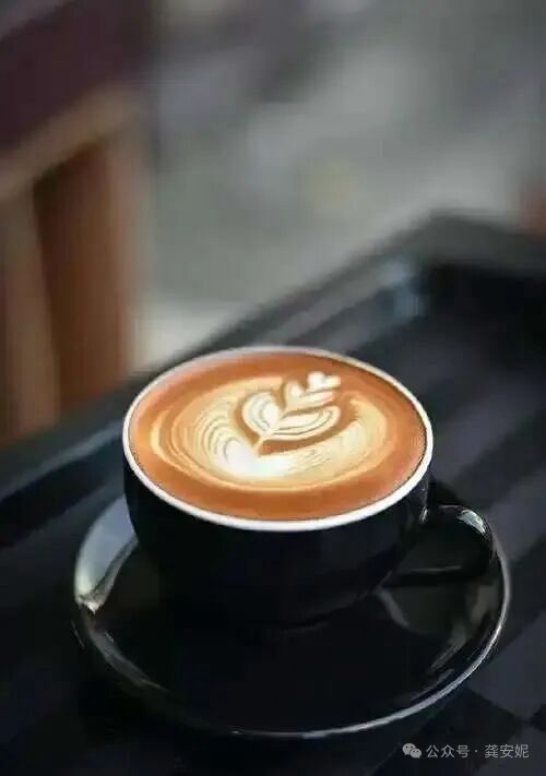 一杯咖啡的午后