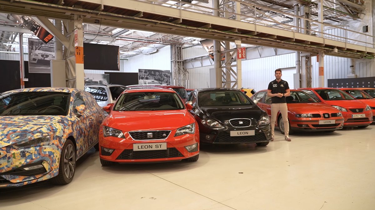 puntalproductions (@puntalproduc) on Twitter photo ¡Comenzamos #CCubicos403 con la segunda parte del reportaje de <a href="/AlvaroTuriel/">Álvaro TM</a> que celebra los 75 años de <a href="/tuSEAT/">SEAT España</a> 🎂! Hoy repasamos su historia desde el divorcio con Fiat hasta nuestros días 👍.
¡Feliz Cumpleaños! 🥳🎉
<a href="/CCubicos/">Centímetros Cúbicos</a> <a href="/antena3com/">Antena 3</a> <a href="/carlosdeluisd/">CARLOS DE LUIS</a> ¡Comenzamos #CCubicos403 con la segunda parte del reportaje de <a href="/AlvaroTuriel/">Álvaro TM</a> que celebra los 75 años de <a href="/tuSEAT/">SEAT España</a> 🎂! Hoy repasamos su historia desde el divorcio con Fiat hasta nuestros días 👍.
¡Feliz Cumpleaños! 🥳🎉
<a href="/CCubicos/">Centímetros Cúbicos</a> <a href="/antena3com/">Antena 3</a> <a href="/carlosdeluisd/">CARLOS DE LUIS</a>