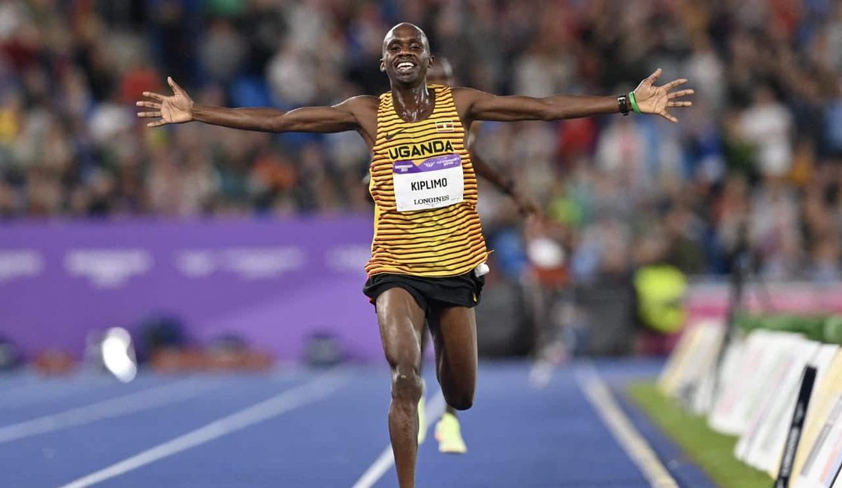 Kiplimo, a half marathon world record holder has long ruled the shorter road distances, and now, under Chicago’s cool October skies, he looks set to prove himself over the full 42.195 kilometers.

#GoLocal🏃🏿‍♂️
nnalubaalesports.com/kiplimo-ready-…