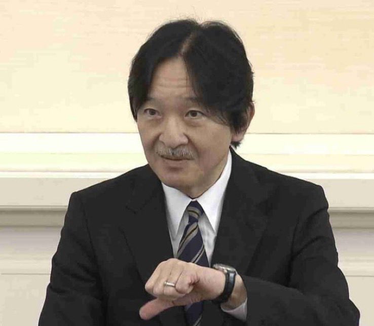 kawatatsunews's tweet photo. 嫌われて奉迎者を減らし
警備をスリム化 https://t.co/1OWZNGPPJH