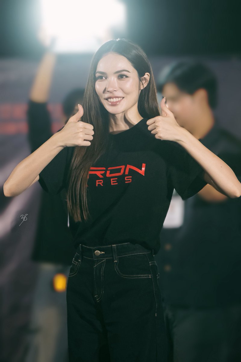 everythngwbcl_a's tweet image. เยี่ยมจริงๆ เยี่ยมจริงๆ เยี่ยมจริงๆ

MAJOR X EL TRON ARES 
 #TronAresTHxENGLOT
#ชาล็อตออสติน @itscharlotty