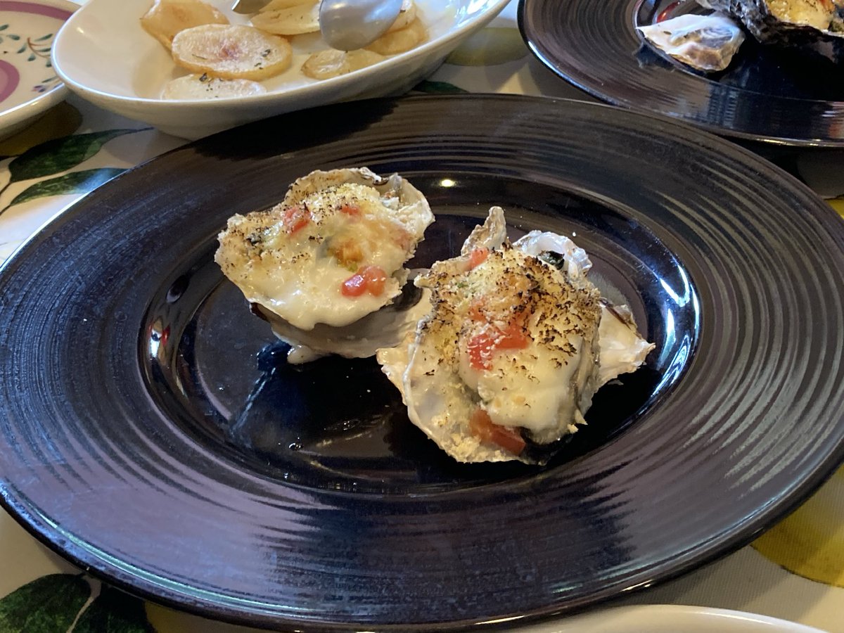 camyutte's tweet photo. ひるめし！

シーザーサラダがこの世で1番美味しい食べ物だろ https://t.co/0jrTzsDIJH