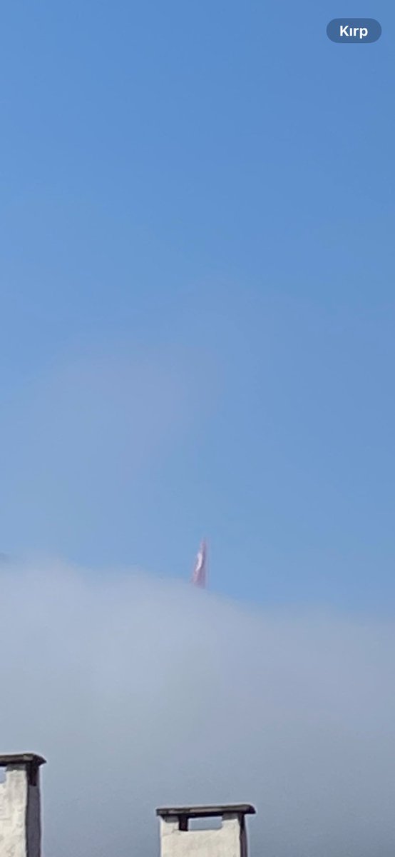 Uludağ’ı siste kaplasa o bayrak her şekilde gözükür…🇹🇷🇹🇷🇹🇷🇹🇷