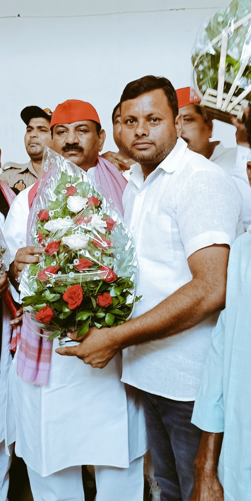 समाजवादी पार्टी के प्रदेश अध्यक्ष आदरणीय श्री श्यामलाल पाल जी को जन्मदिन की बहुत बहुत बधाई एवं शुभकामनाएं