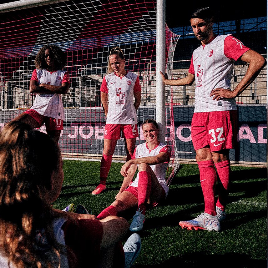 meryoju_'s tweet image. Bundesliga 25/26
@SCfreiburg Sondertrikot "50 Jahre SC Frauen“
//drive.google.com/drive/folders/…