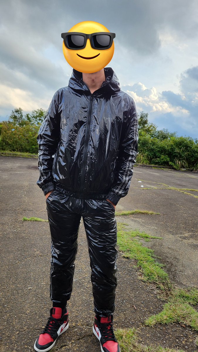 shinytrackies tweet media