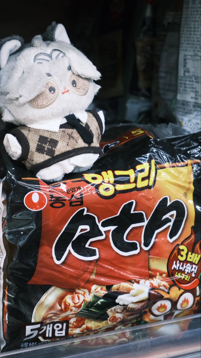 HadesPhysi56005's tweet photo. 🦝🐾🐈‍⬛
with @9ithyme https://t.co/PaP4b7NAaO