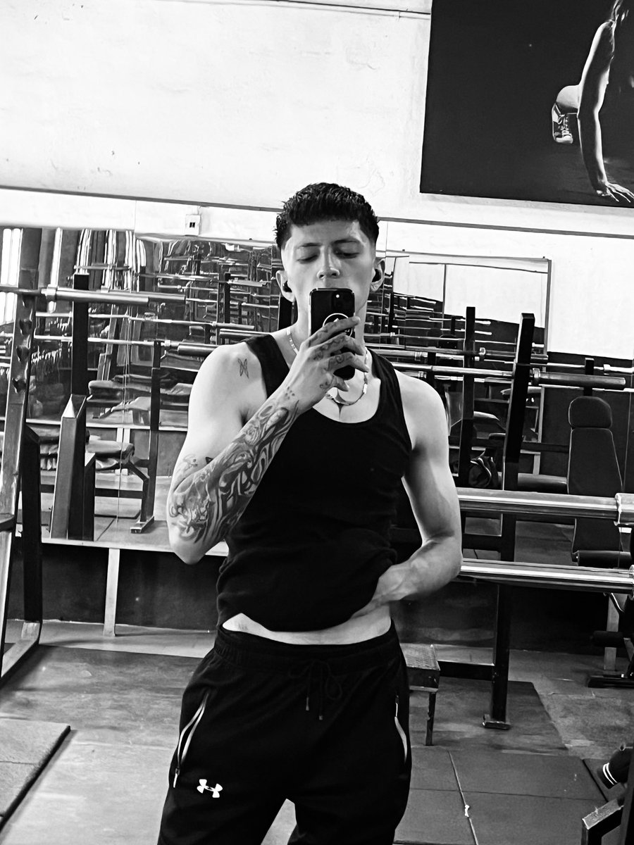 createdbyrxb's tweet photo. 🔥🦾 https://t.co/wOk9YO9YXk