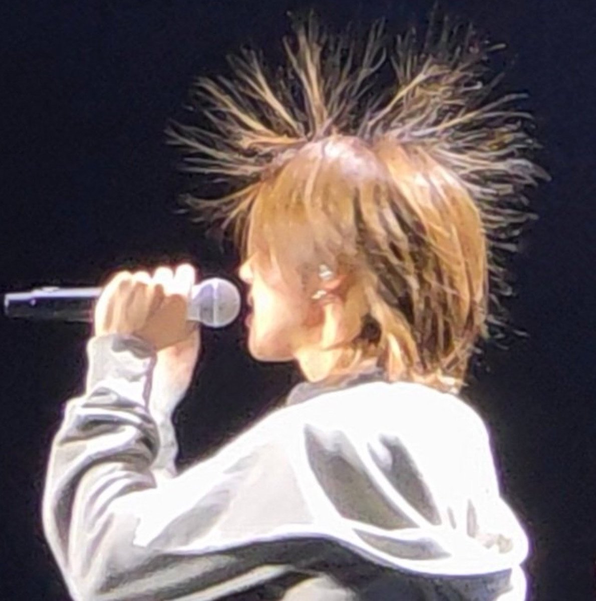 ผมกระเดิดพอทน                                 ผมฟูพอเลย