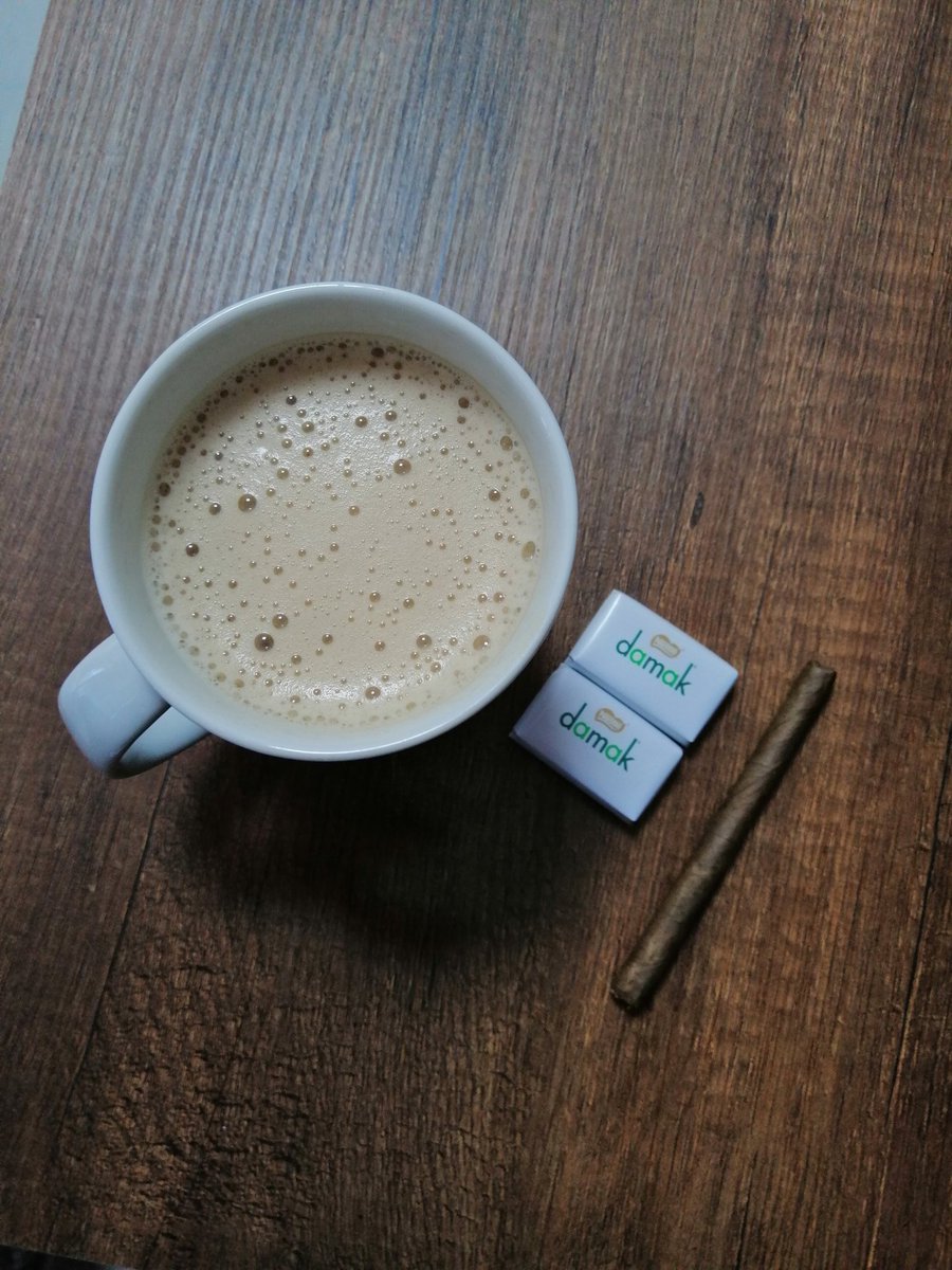 mraloneyz's tweet image. Pazar Kahvesi ☕
#pazar #sunday #sundayvibes #SundayHSR #kahve #kahvemolası #kahvefincanı #kahvekeyfi #Coffee #CoffeeTime #nestle #damak #puro #cigar