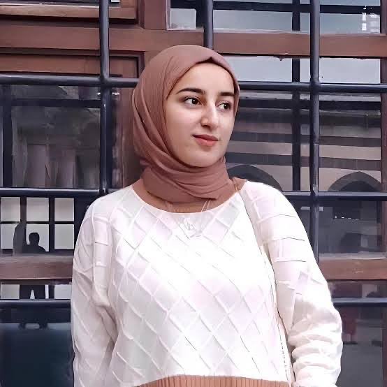 Sosyal medya adaleti bir kez daha tecelli ediyor.. 

Ailenin ısrarı ve sosyal medyanın baskısı ile bir yıl sonra açıklandı: "Rojin'in bedeninde erkek DNA'sı bulundu!" 

Rojin öldürüldü! Katiller bulunsun, sorumlular hesap versin! 

#RojinKabaişİçinAdalet