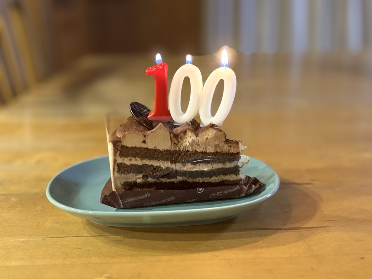 そゆえばチャンネル登録100人記念ケーキ見せてなかったわww 
次は200人かな！
ショートで今おもろい企画やってるから見に来てね
内容は勉強時間増やしたいので増やしてくださいだよォー
youtube.com/shorts/AbBfg2Q…