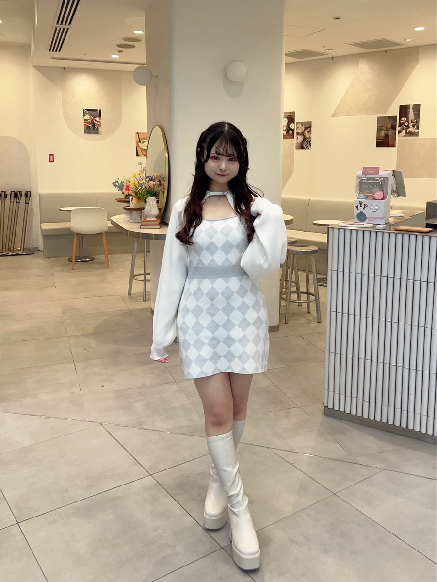 evelyn大阪店💌 ❤︎ 𝐬𝐭𝐚𝐟𝐟 𝐜𝐨𝐨𝐫𝐝𝐢𝐧𝐚𝐭𝐞 ❤︎ ♡ ボレロ