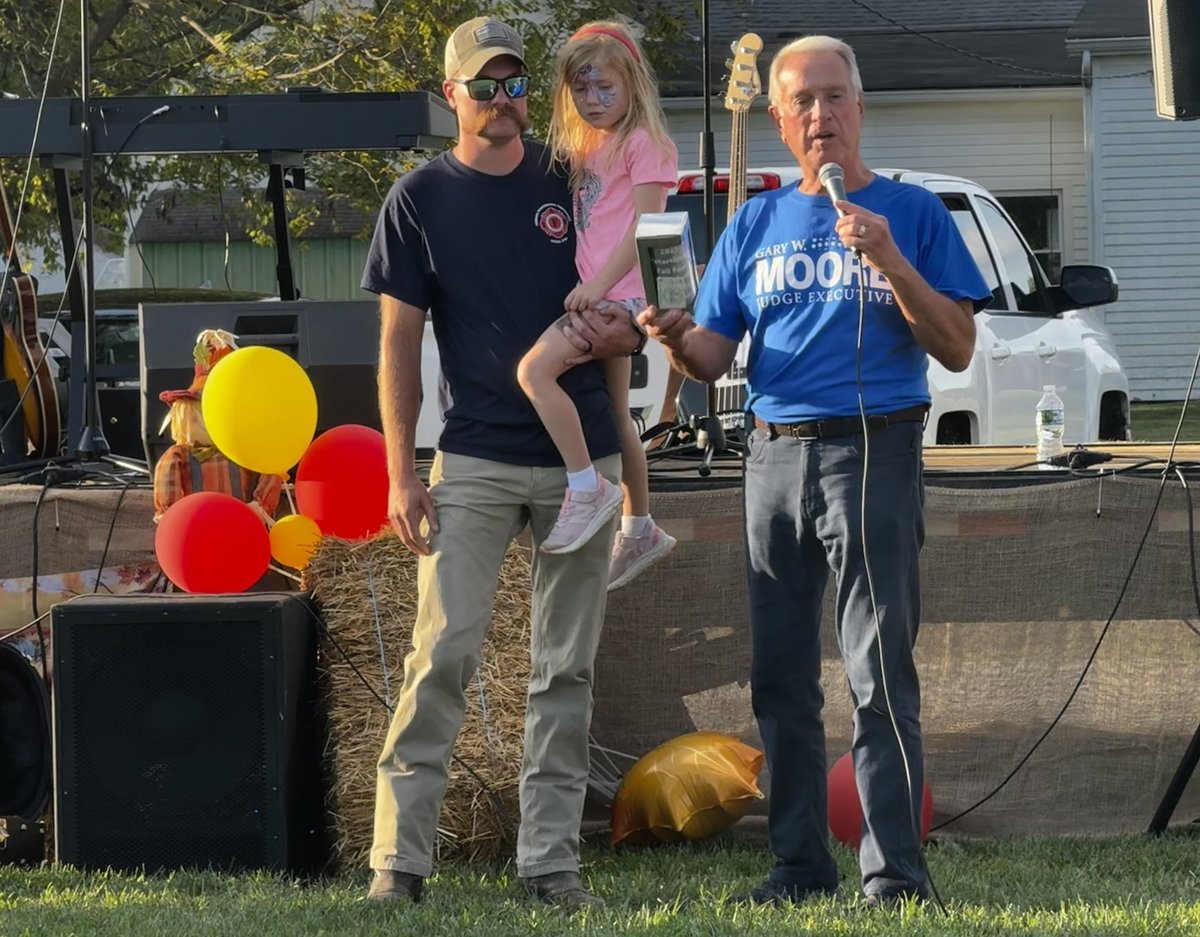 judgegarymoore's tweet image. Thank you to the Petersburg Fire Department Boosters for hosting an outstanding Fall Festival! Events like these remind us of what makes Boone County great - faith, family, freedom, and community!