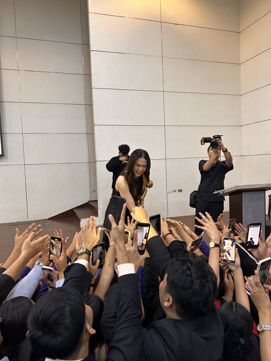 Ms. Marian Rivera-Dantes
One of the Most Influential Celebrities of the Year
11th EdukCircle Awards
GT Toyota Asian Center
U.P. Diliman
10/11/2025
#edukcircle #edukcircleawards