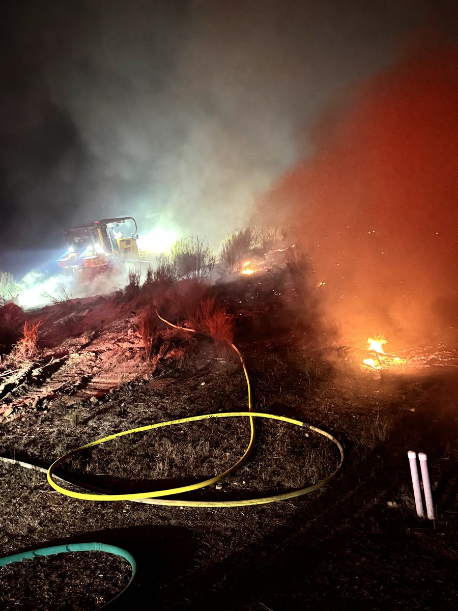 CALFIRE_SLO: Structure Fire into Vegetation: Units are on scene of a vegetation fire off Parkhill Road x Huer Huero Road. A single travel trailer was fully involved and the fire spread to the surrounding vegetation. Forward progress was stopped at approx…