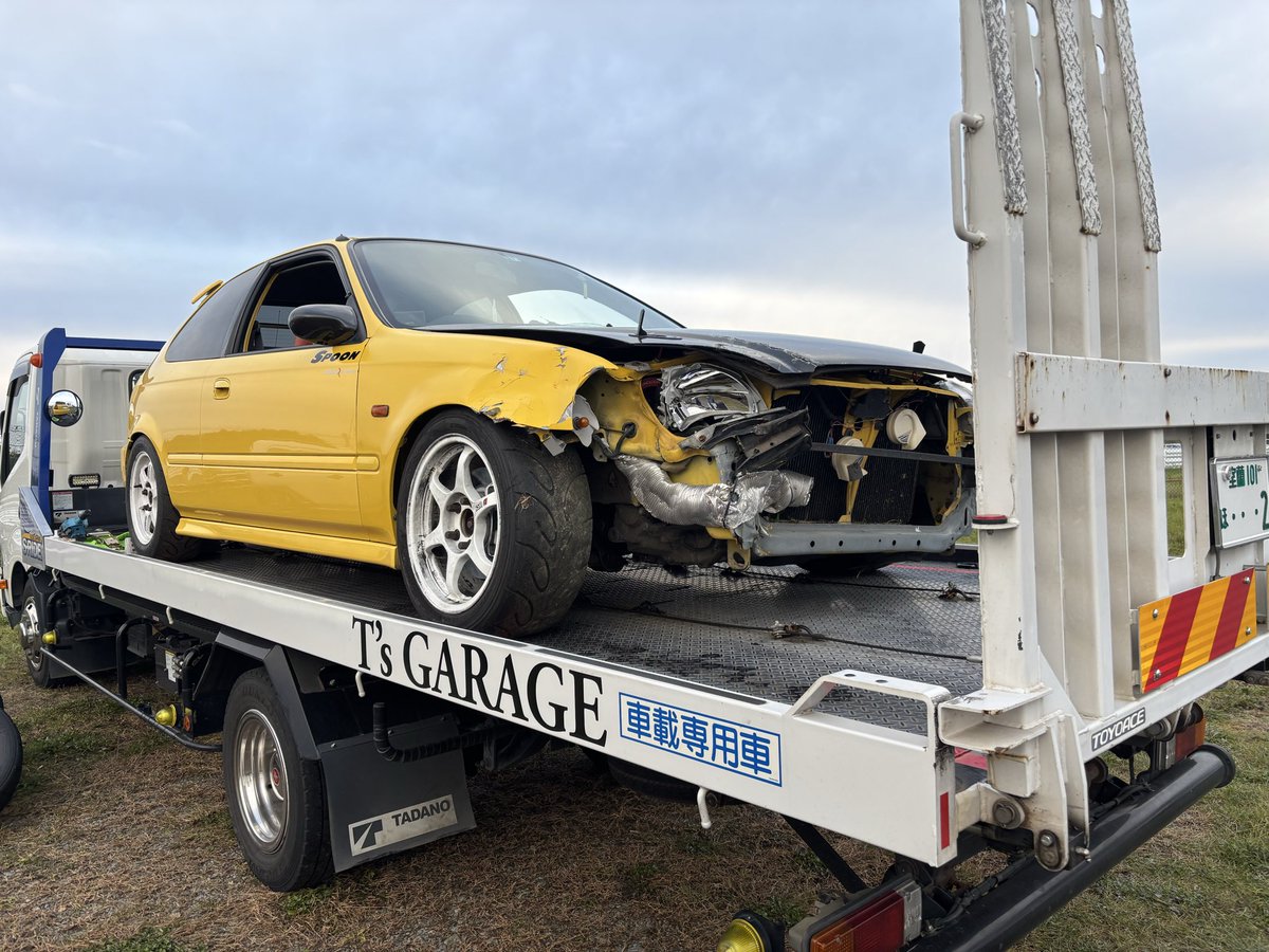治す方向なので
緩募します
Ek9後期
フロントバンパー
純正ヘットライト
レースベースバンパーホースメント
フェンダー
全面ラジエター(DC2用可能)
等々あればお声かけお願いします、
カーボンorFRPボンネットも。
純正重たいから…

よろしくお願いいたします。