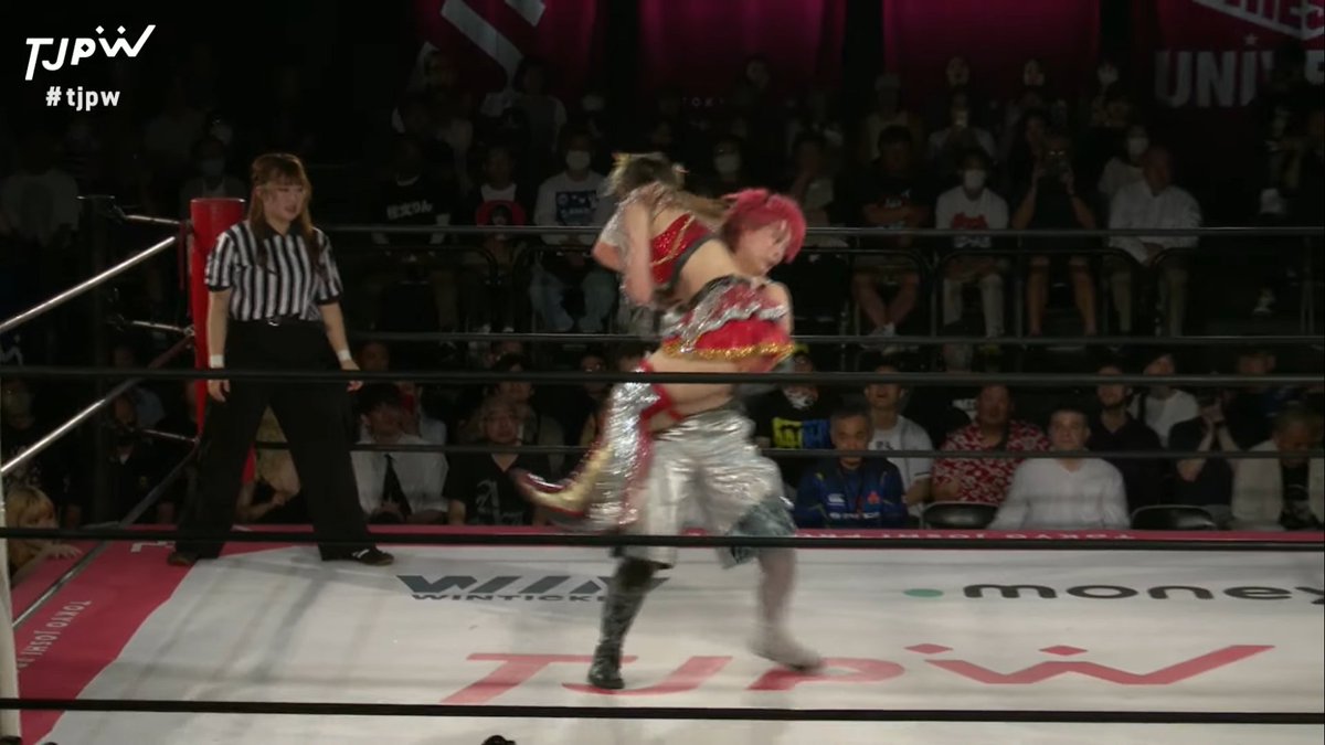 meraWRESTLING's tweet image. Yuki Aino, Yuna Manase and Toga defeated Miu Watanabe, Yuki Kamifuku and Wakana Uehara when Toga pinned Wakana Uehara after a Rock Bottom.

#tjpw #渡辺未詩 #上福ゆき #上原わかな #愛野ユキ #まなせゆうな #凍雅