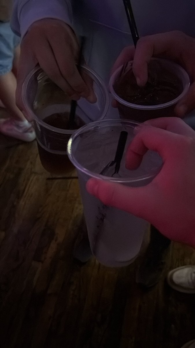 #TAPPEDIN with PROMINENT Blugold athletes. Celebrating the #MagicBrew otw to a blackout. Wya <a href="/KiethLongWOOD/">Kieth Longwood</a>??? <a href="/ILpinecone/">IlPinecone</a> no cubs nooooo!!!!