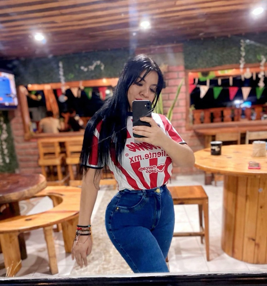 topchivahermana's tweet image. ✨#chivas 🇫🇷🐐