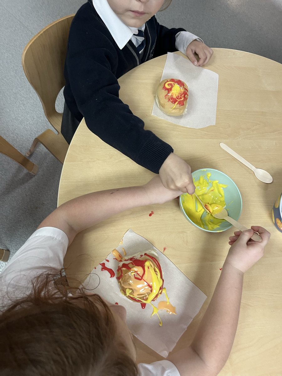 Continually to create their dream Tudor Bakery linking with their history topic:Great Fire of London. <a href="/Year2Monksdown/">Year2<a href="/MonksdownSchool/">Monksdown Primary</a></a> :Fire Buns @MonksdownSchool 
<a href="/MonksdownMakes/">MonksdownMakes</a> #DTMonksdown #HistoryMonksdown #appleofmyeye25