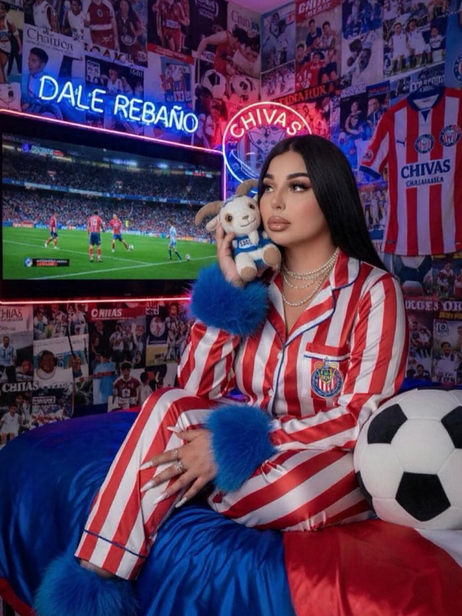 topchivahermana's tweet image. ✨#chivas 🇫🇷🐐